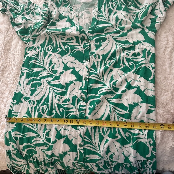 Mlle Gabrielle Size 2X Green White Patterned Ruffle Hem Shift Dress midi Resort - Picture 10 of 13